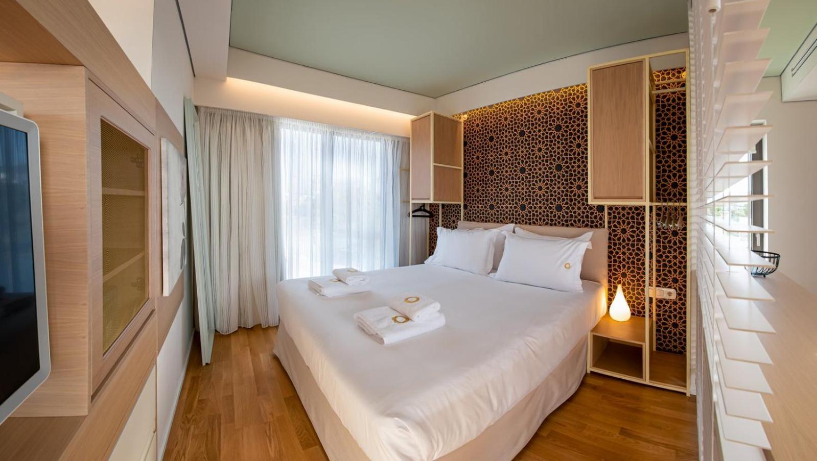 Onira Suite Dreams Hersonissos  Ngoại thất bức ảnh