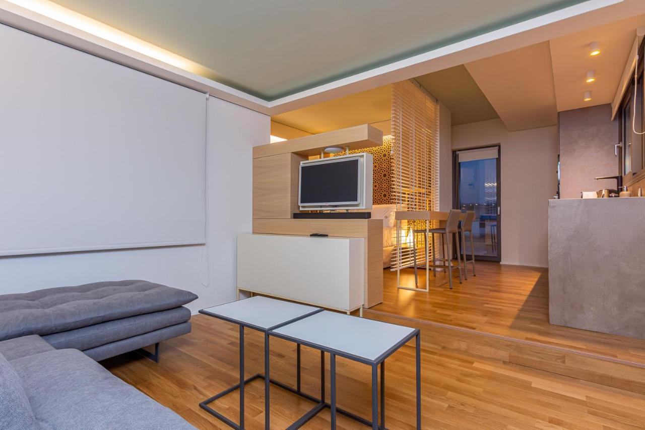 Onira Suite Dreams Hersonissos  Ngoại thất bức ảnh