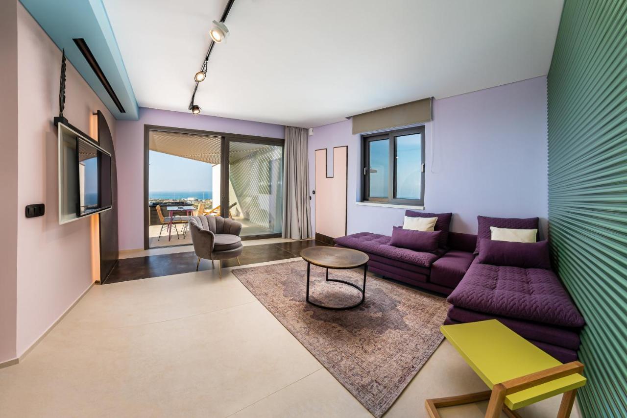 Onira Suite Dreams Hersonissos  Ngoại thất bức ảnh